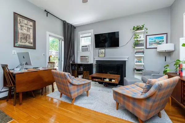 Cambridge, MA 02138,69A Walker Street #A