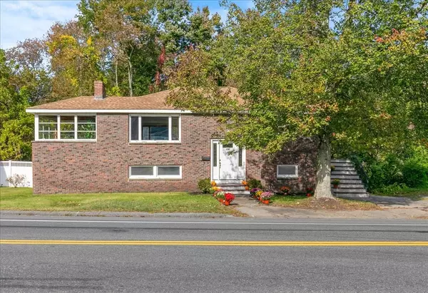 Wakefield, MA 01880,270 Lowell St
