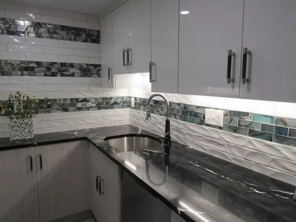 Weymouth, MA 02190,685 Main Street #3