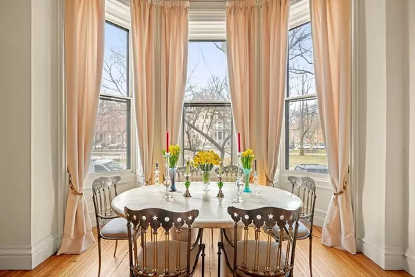 Boston, MA 02116,116 Commonwealth Avenue #1