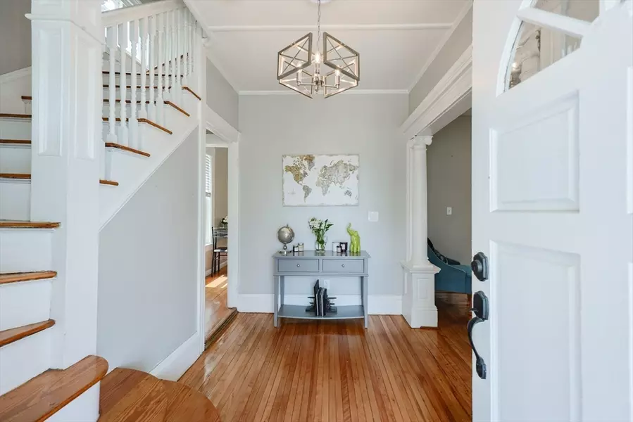 35 Allen Ave, Lynn, MA 01902