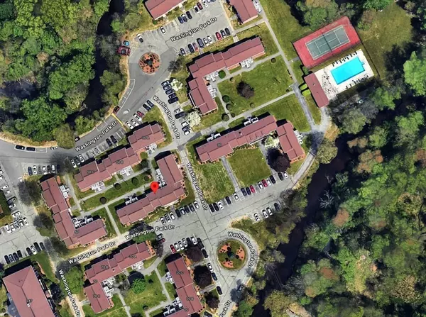 Andover, MA 01810,70 Washington Park Drive #1