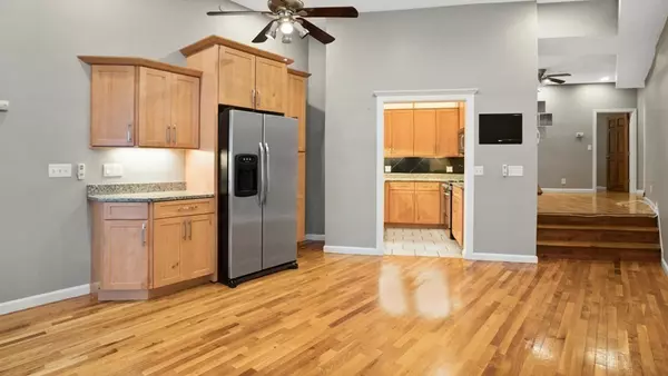 Everett, MA 02149,174 Elm St #1