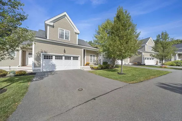Groton, MA 01450,7 Lilac Cir #B
