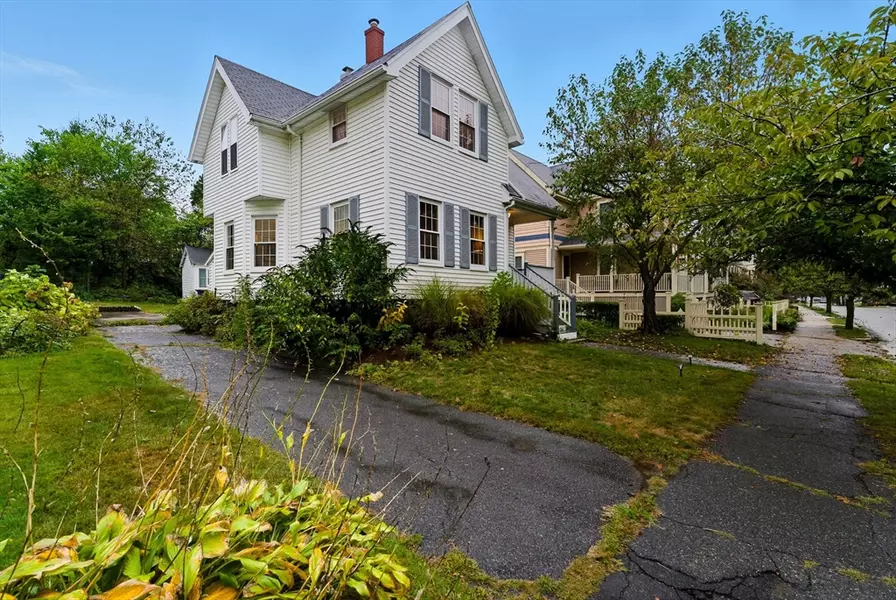 22 Adams St, Melrose, MA 02176