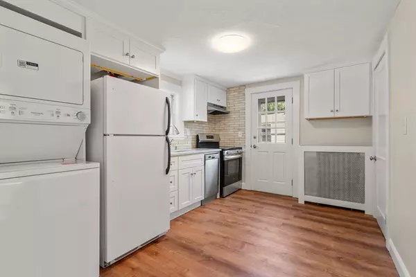 Ashland, MA 01721,92 Central Street #92