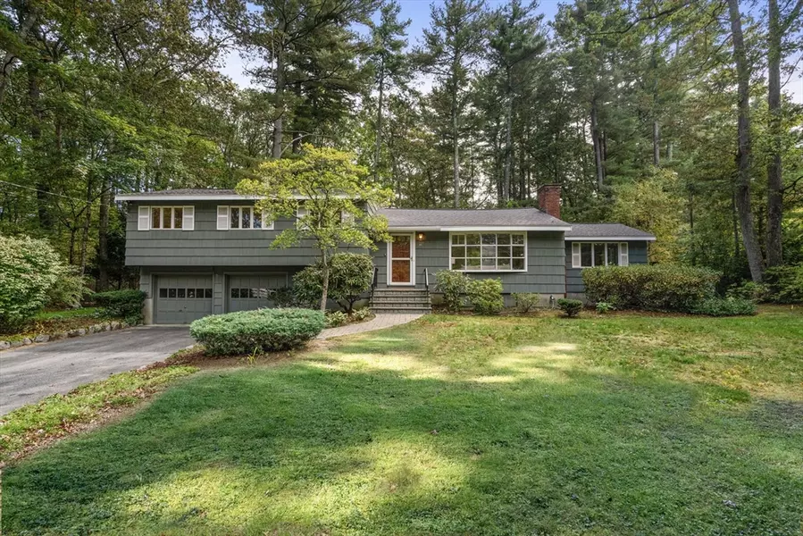 97 Barton Dr, Sudbury, MA 01776