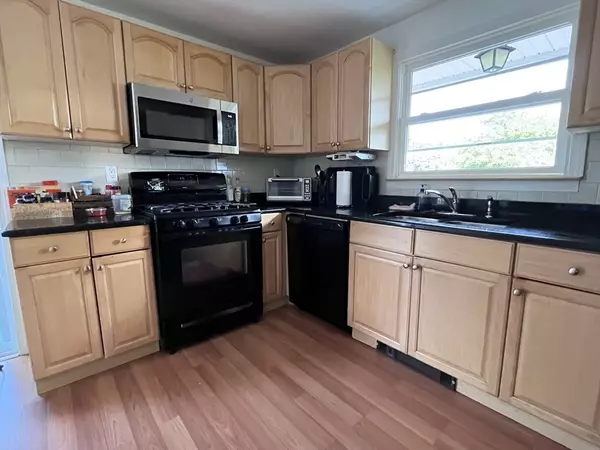 Framingham, MA 01702,36 Bates Rd