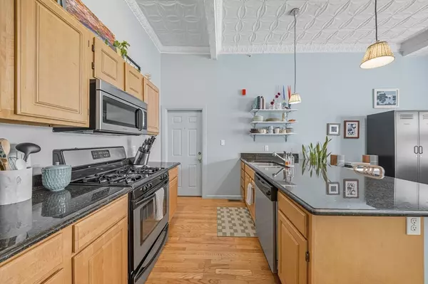 Cambridge, MA 02140,183-185 Rindge Ave #1