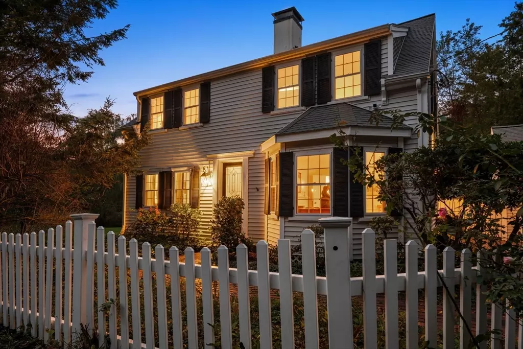 Wenham, MA 01984,231 Larch Row