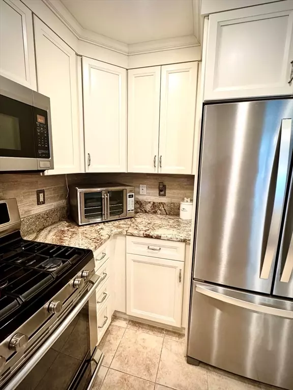 Middleton, MA 01949,38 Village Rd #515
