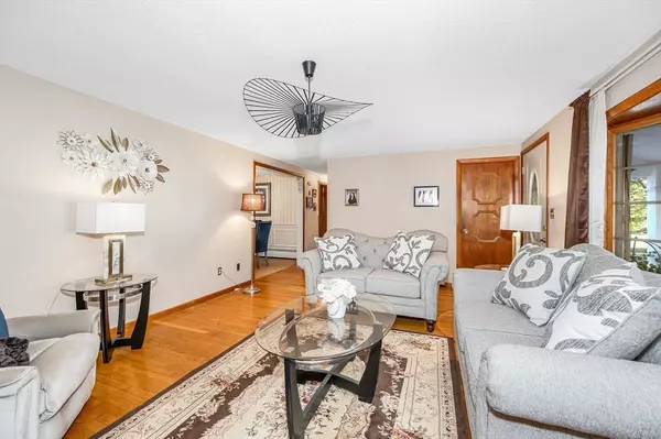 Tewksbury, MA 01876,1170 Livingston St