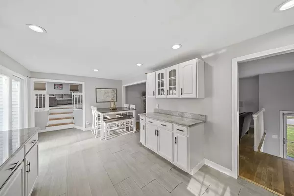 Bridgewater, MA 02324,10 College Rd