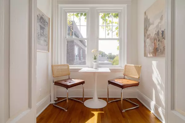 Cambridge, MA 02138,1699 Cambridge St #50