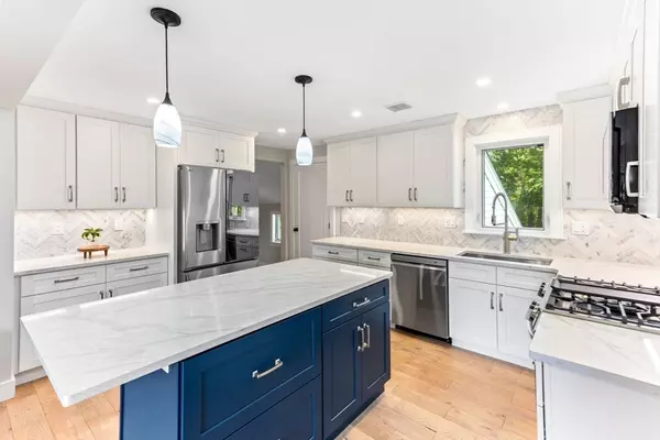 Easton, MA 02375,63 Pine St