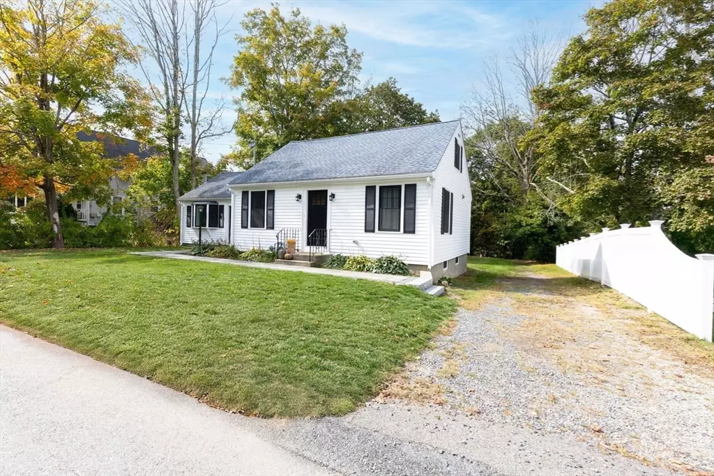 Easton, MA 02375,63 Pine St