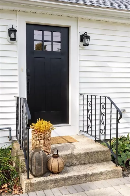 Easton, MA 02375,63 Pine St