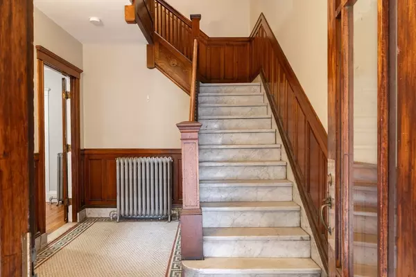 Brookline, MA 02446,45 Dwight St