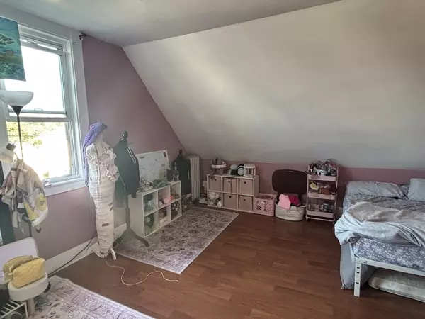Waltham, MA 02453,240 River St