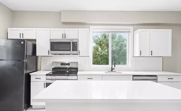 Boston, MA 02122,381 Adams Street #3