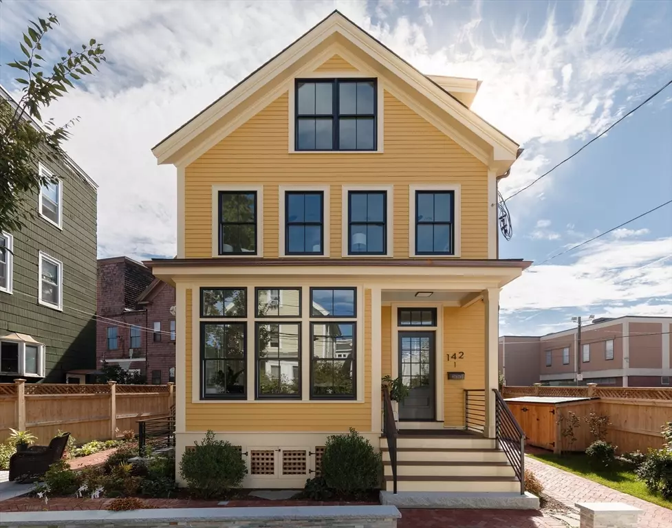 Cambridge, MA 02139,142 Amory Street #Front