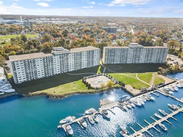 Quincy, MA 02169,200 Cove Way #614