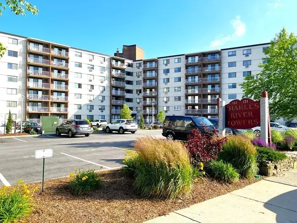 151 Coolidge Avenue #404, Watertown, MA 02472