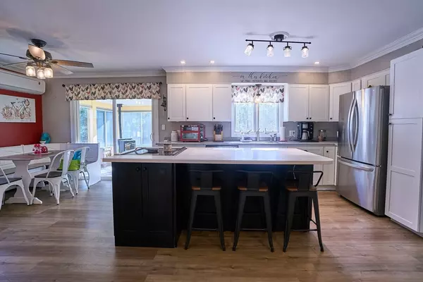Hatfield, MA 01066,144 Pantry Road
