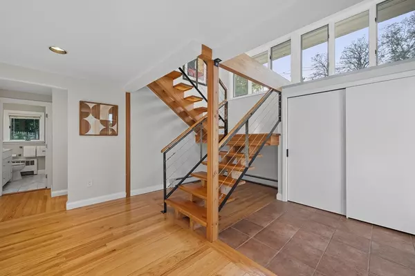 Lexington, MA 02420,34 Oak St