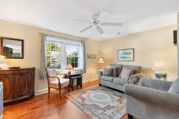 Dracut, MA 01826,161 Flower Lane #5