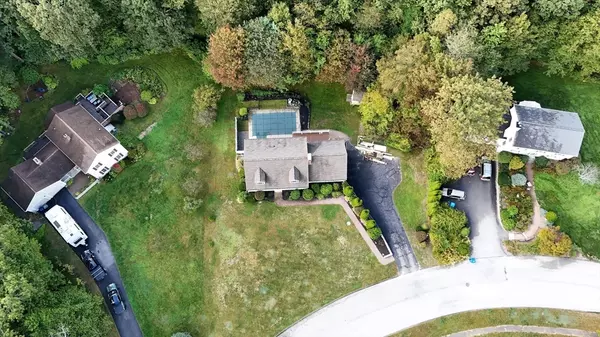 Charlton, MA 01507,9 Knollwood Dr