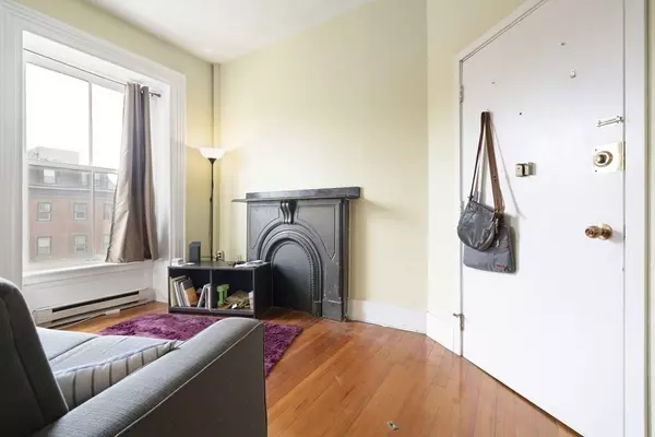 Boston, MA 02118,701 Massachusetts Ave #7
