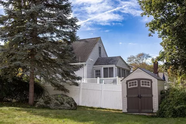 Westwood, MA 02090,49 Fisher