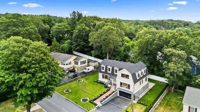 Winchester, MA 01890,14 Grant Rd