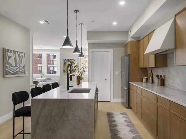 Boston, MA 02129,106-108 Bunker Hill St #6P