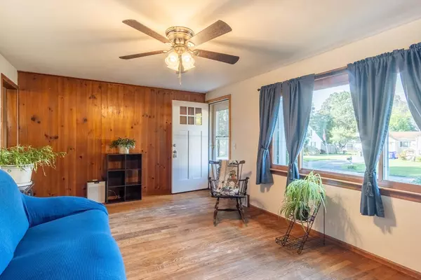 Springfield, MA 01119,21 Meadowlark Ln