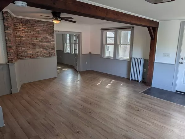 Deerfield, MA 01373,25 Graves Street