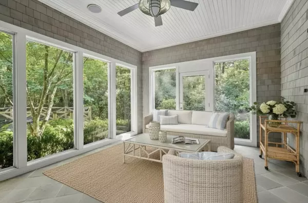 Weston, MA 02493,180 Highland Street