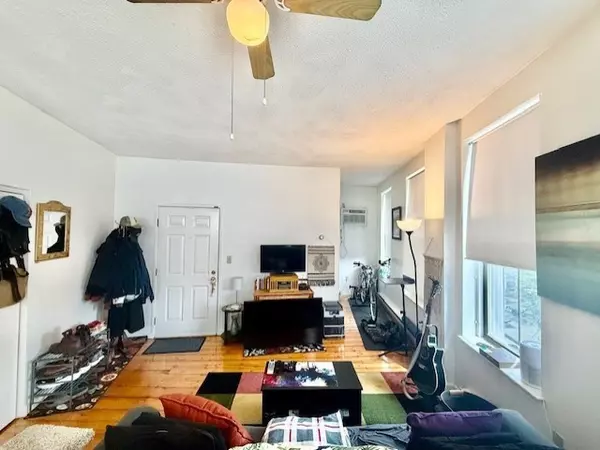 Chelsea, MA 02150,26 Beacon #6