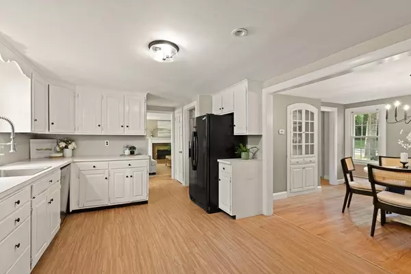 Acton, MA 01720,5 Hawthorne