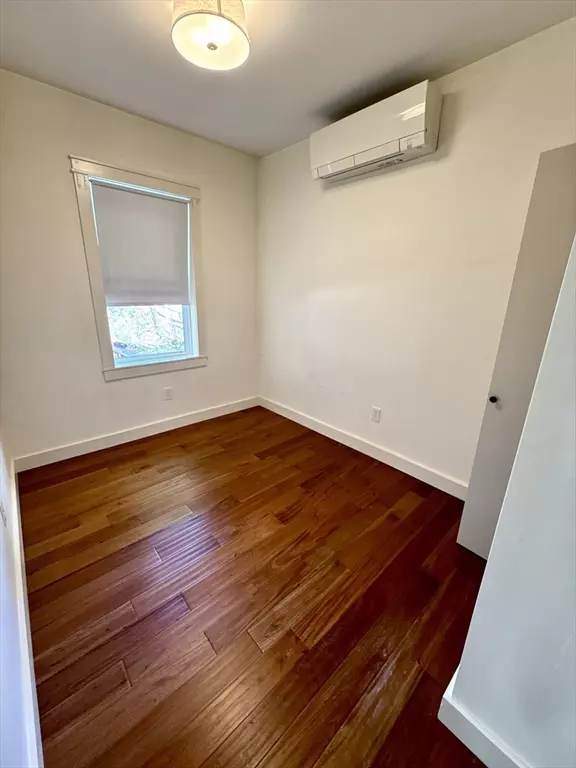 Boston, MA 02124,35 Selden St #1