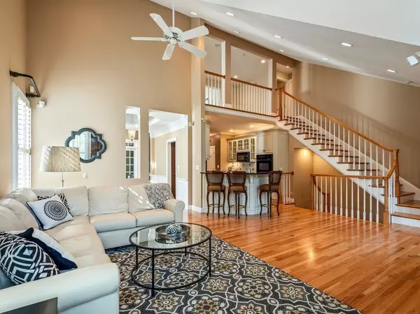 Southborough, MA 01772,1 Carriage Hill Cir #1