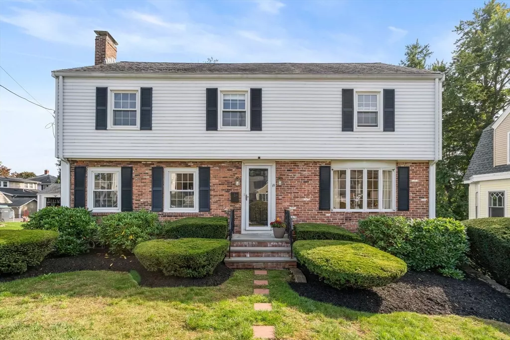 Dedham, MA 02026,18 Boulevard Rd