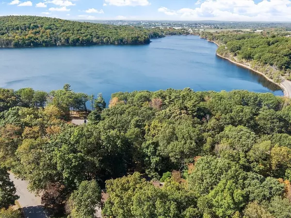 North Andover, MA 01845,35 Bonny Lane