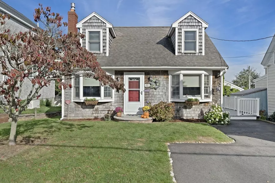 76 Marginal St, Marshfield, MA 02050