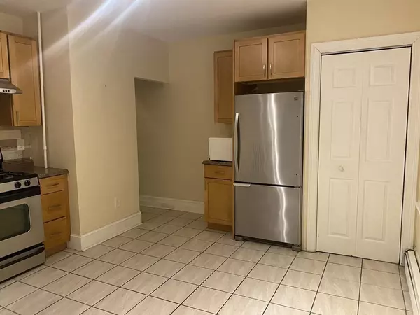 Quincy, MA 02171,285 E Squantum St #2