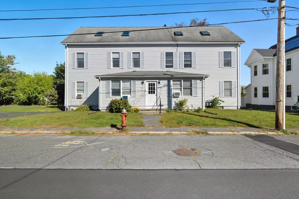 Easthampton, MA 01027,19 Mt Tom Ave #3