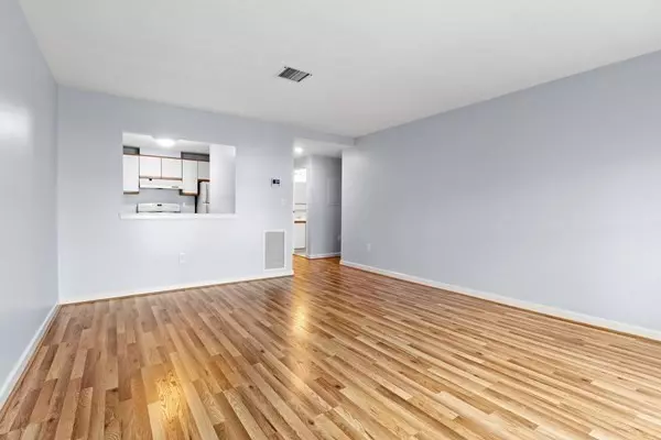 Arlington, MA 02476,1 Watermill Pl #304