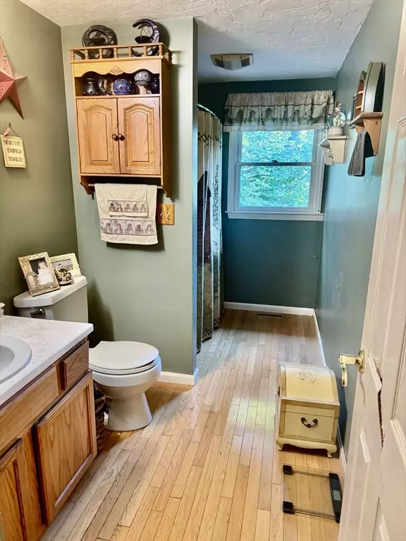 Randolph, MA 02368,6 Dayle Cir