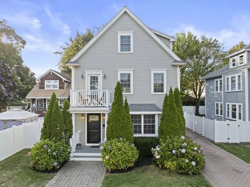 158 W Elm Ave, Quincy, MA 02170